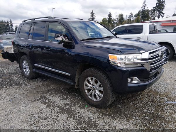 2017 TOYOTA LAND CRUISER V8 — I1