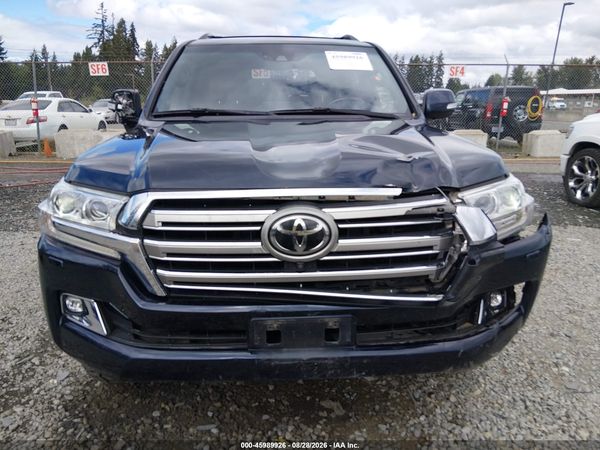 2017 TOYOTA LAND CRUISER V8 — I6