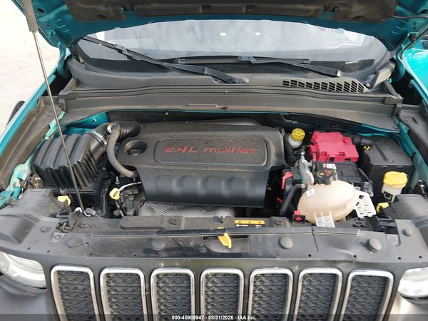 2020 JEEP RENEGADE LATITUDE 4X4 — I10