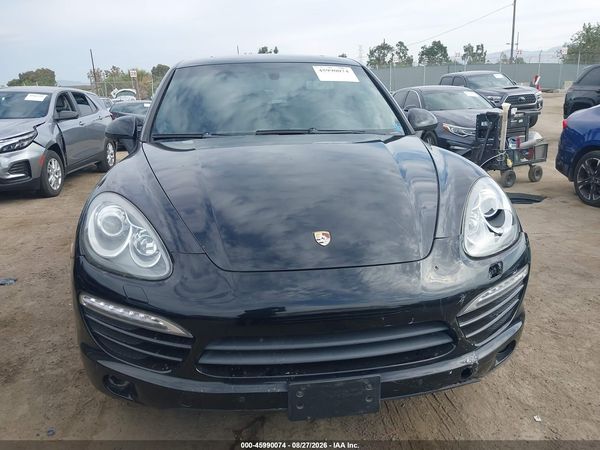 2013 PORSCHE CAYENNE — I115