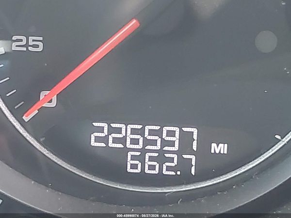 2013 PORSCHE CAYENNE — I118