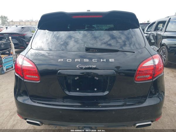 2013 PORSCHE CAYENNE — I119