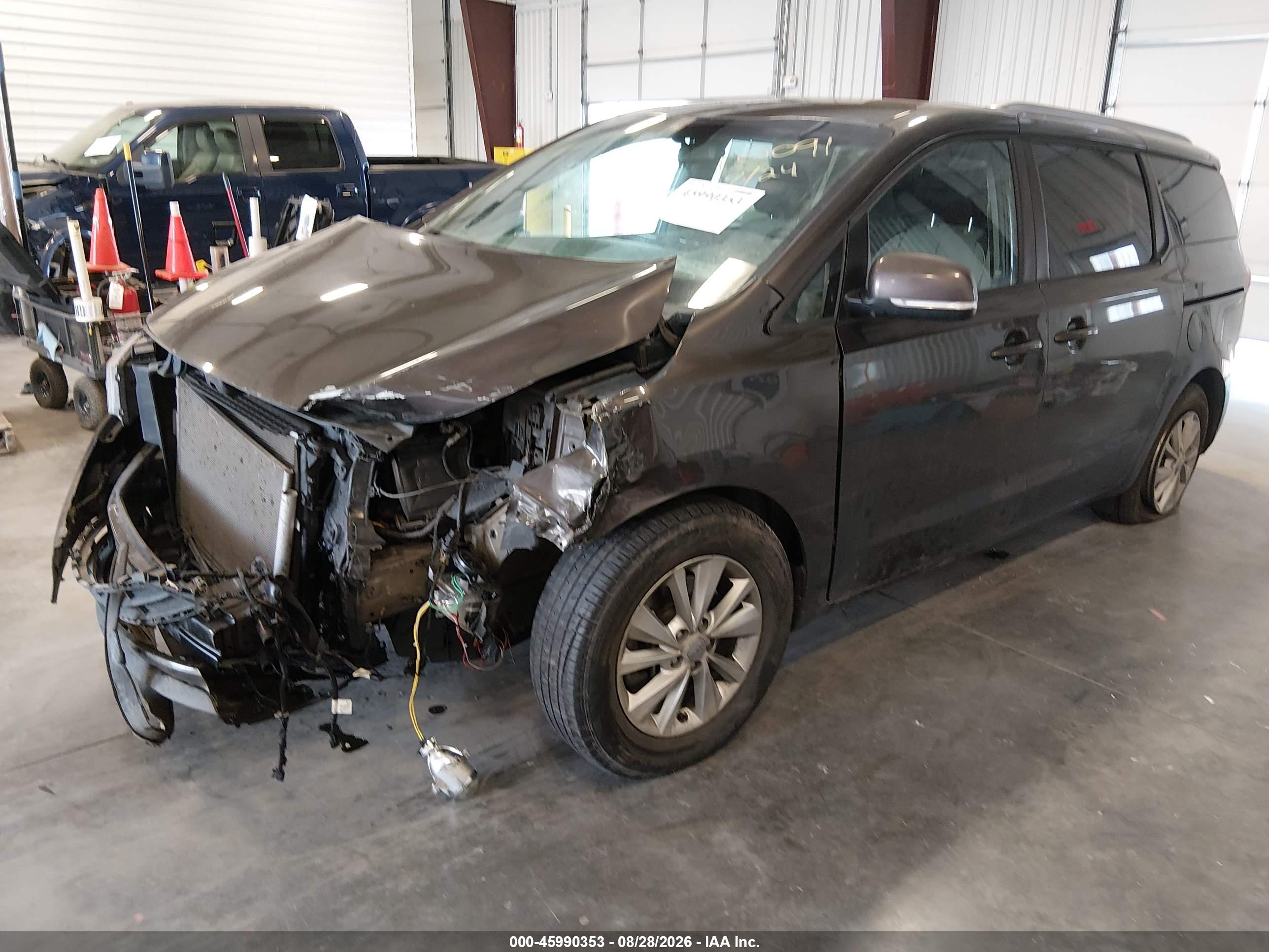 2017 KIA SEDONA LX — I2