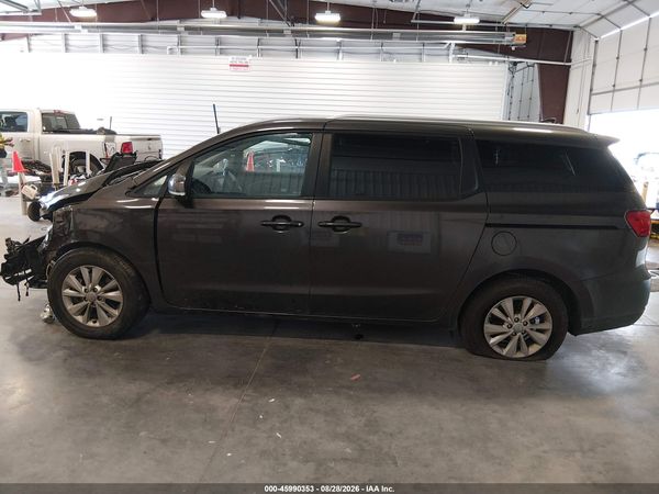 2017 KIA SEDONA LX — I117