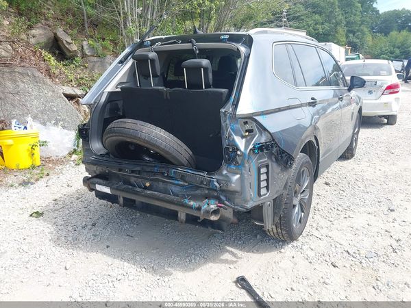 2022 VOLKSWAGEN TIGUAN 2.0T SE — I4