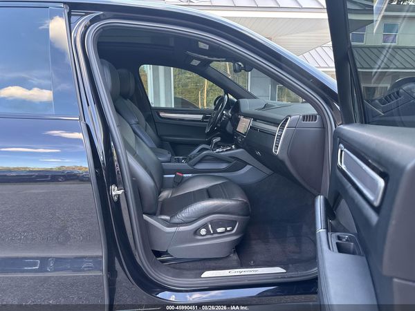 2019 PORSCHE CAYENNE E-HYBRID S E-Hybrid