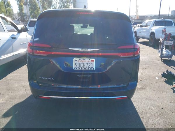 2025 CHRYSLER PACIFICA SELECT — I119