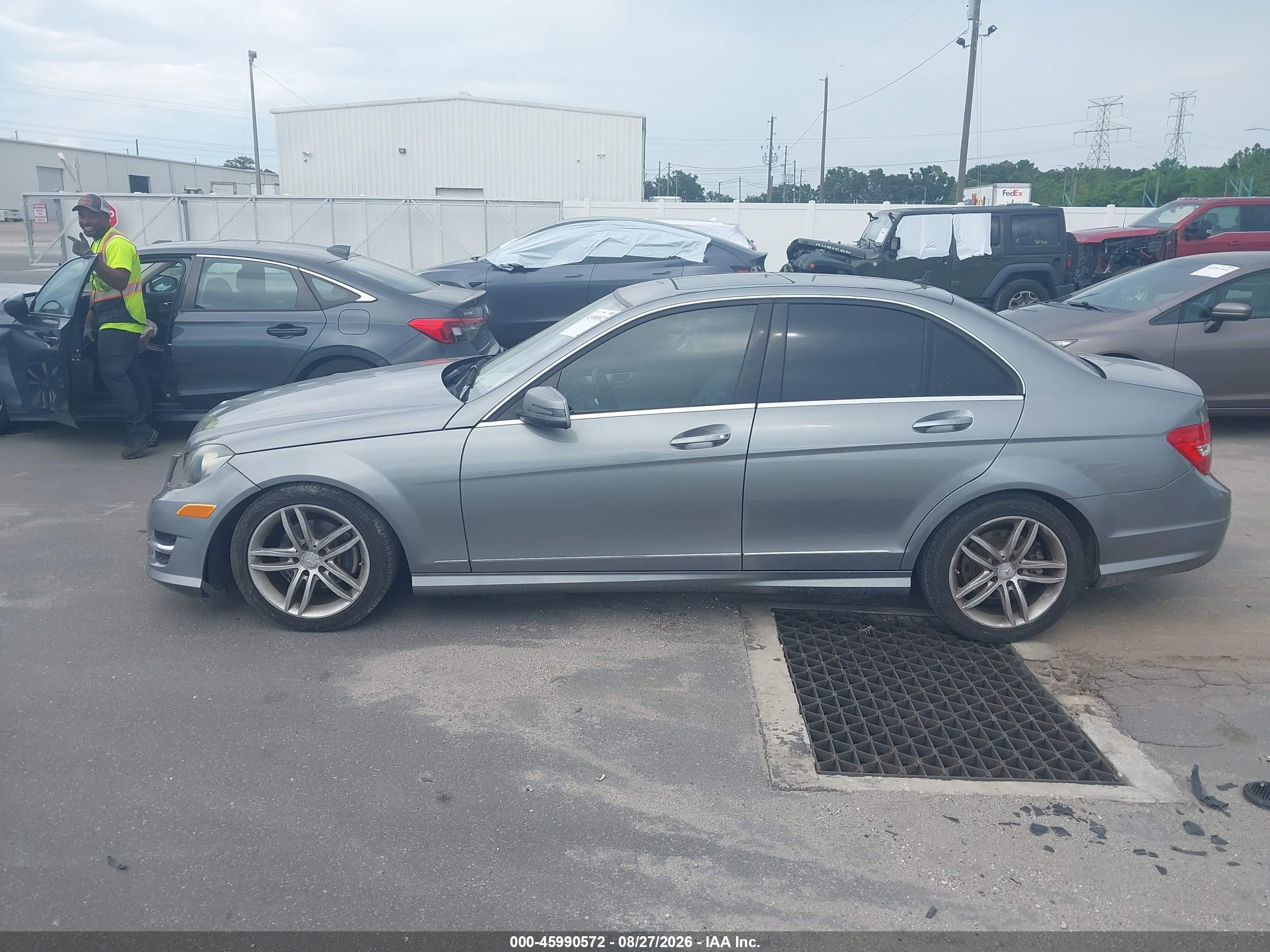 2014 MERCEDES-BENZ C 250 SPORT