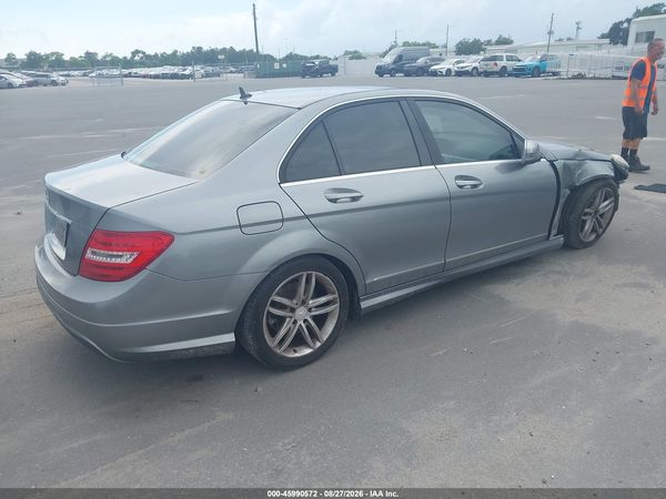 2014 MERCEDES-BENZ C 250 SPORT