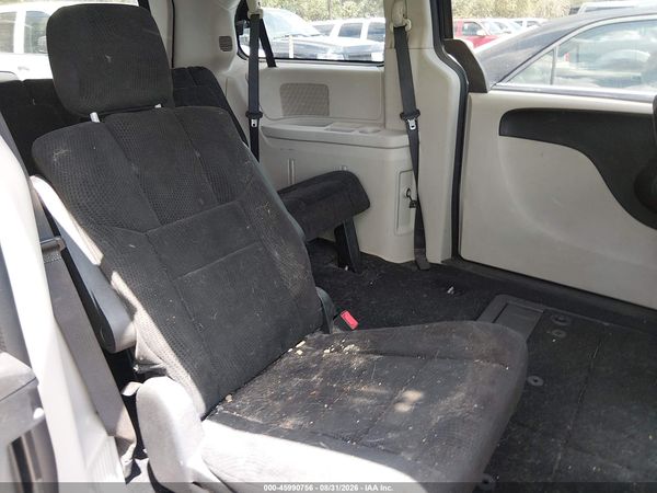 2014 DODGE GRAND CARAVAN SE — I8