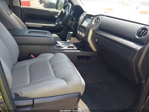 2016 TOYOTA TUNDRA SR5 5.7L V8 — I5