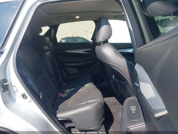 2019 INFINITI QX50 LUXE — I8