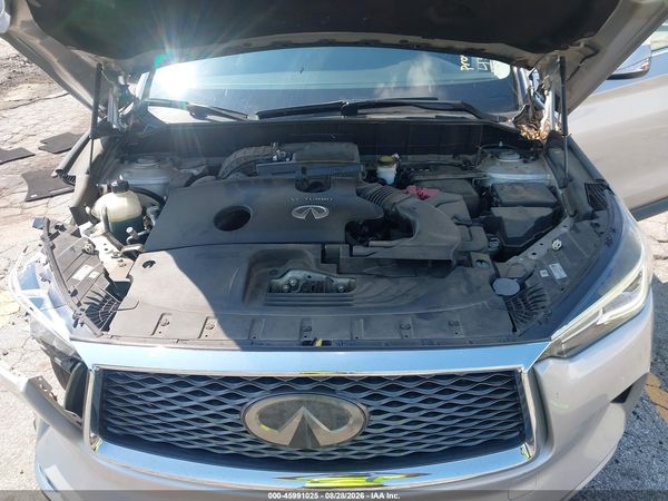 2019 INFINITI QX50 LUXE — I10