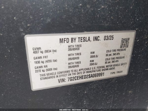 2025 TESLA CYBERTRUCK ALL-WHEEL DRIVE — I9