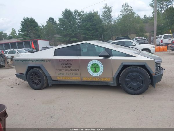 2025 TESLA CYBERTRUCK ALL-WHEEL DRIVE — I116