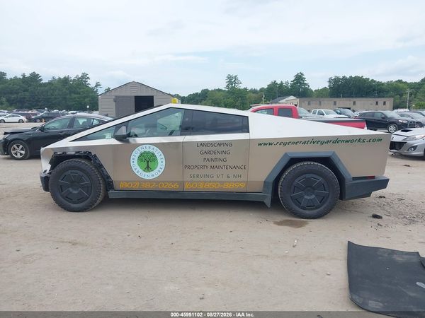 2025 TESLA CYBERTRUCK ALL-WHEEL DRIVE — I117