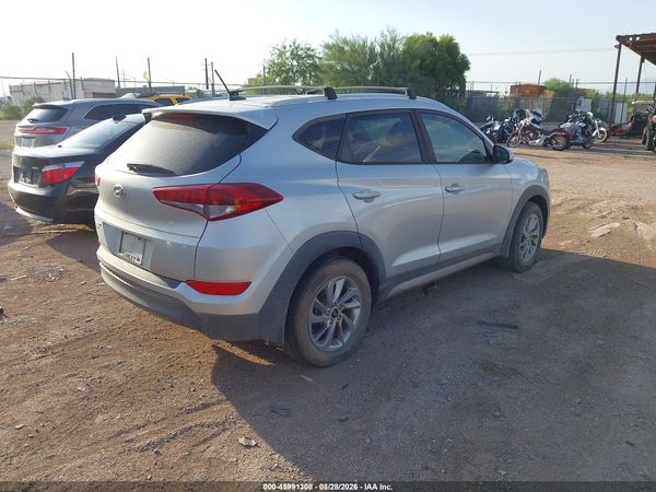 2017 HYUNDAI TUCSON SE