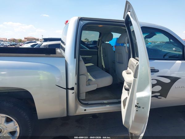 2013 CHEVROLET SILVERADO 1500 LT — I8