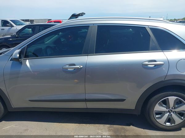 2022 KIA NIRO LX