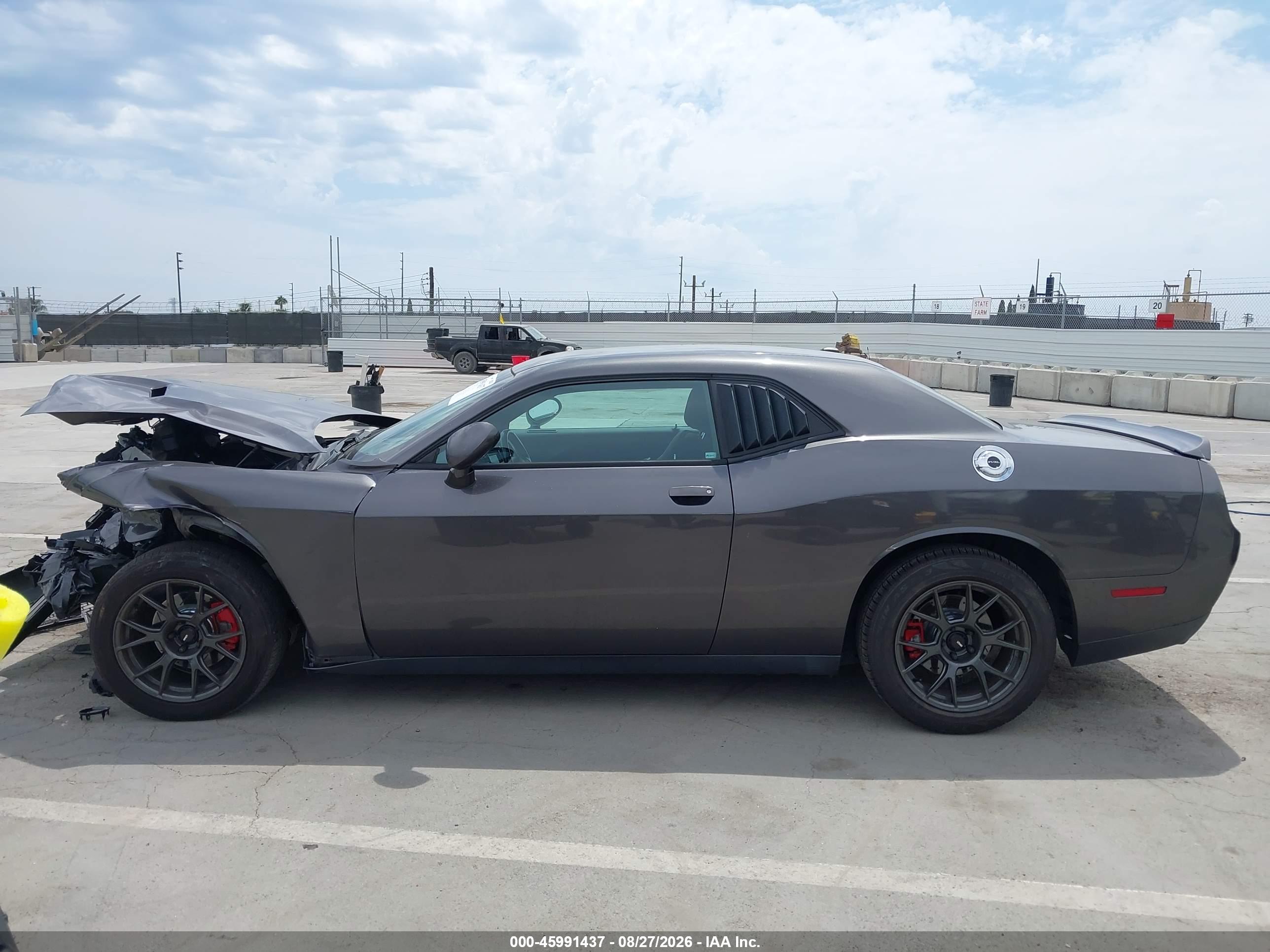 2018 DODGE CHALLENGER SXT