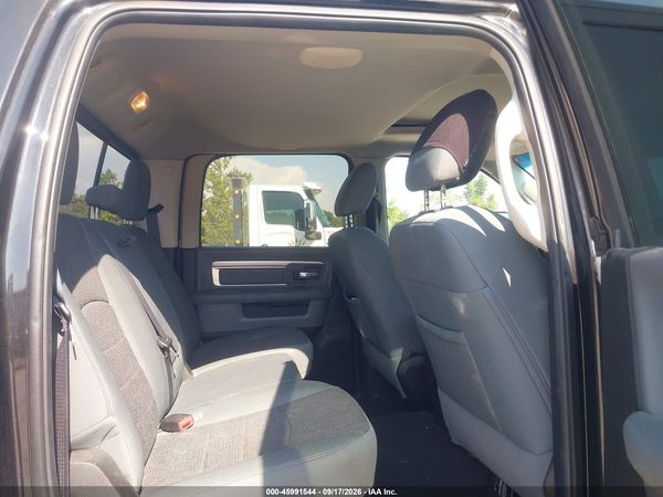2016 RAM 3500 BIG HORN — I7