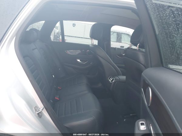 2016 MERCEDES-BENZ GLC 300 4MATIC — I8