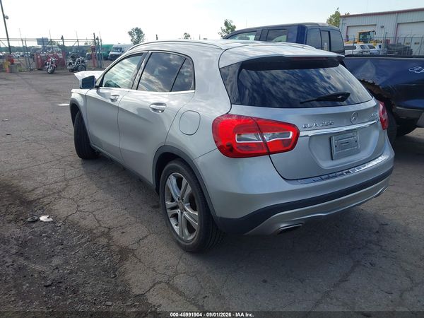 2016 MERCEDES-BENZ GLA 250 4MATIC — I3