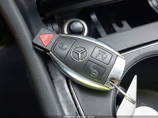 2016 MERCEDES-BENZ GLA 250 4MATIC — I11