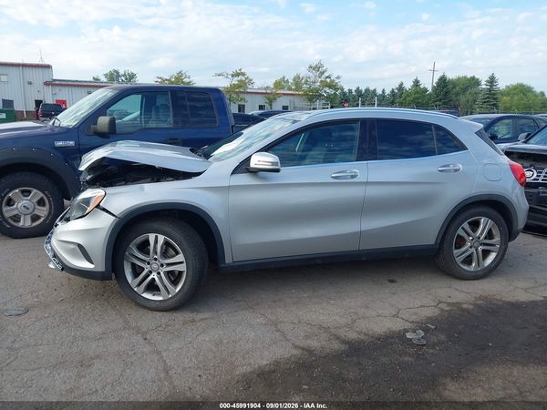 2016 MERCEDES-BENZ GLA 250 4MATIC — I117