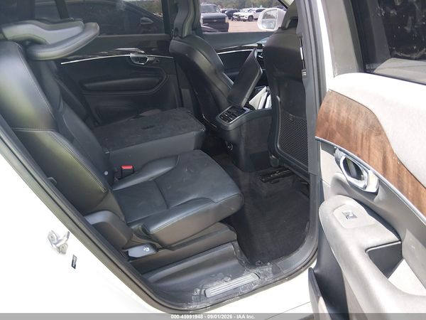 2019 VOLVO XC90 T5 MOMENTUM — I8