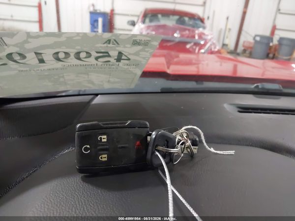 2016 CHEVROLET SILVERADO 1500 LT — I11