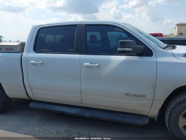 2022 RAM 1500 BIG HORN  4X4 6'4 BOX