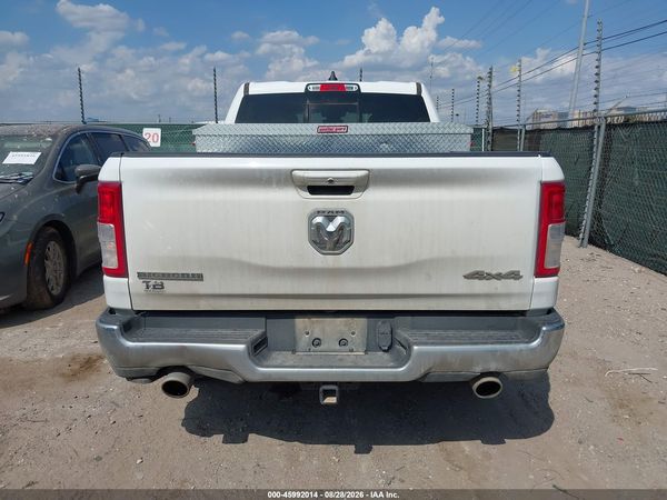 2022 RAM 1500 BIG HORN  4X4 6'4 BOX