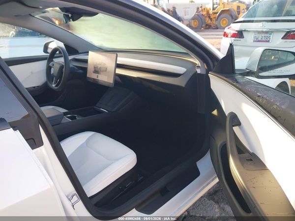 2024 TESLA MODEL 3 — I5