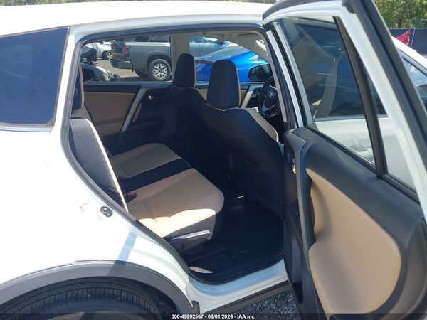 2016 TOYOTA RAV4 XLE — I8
