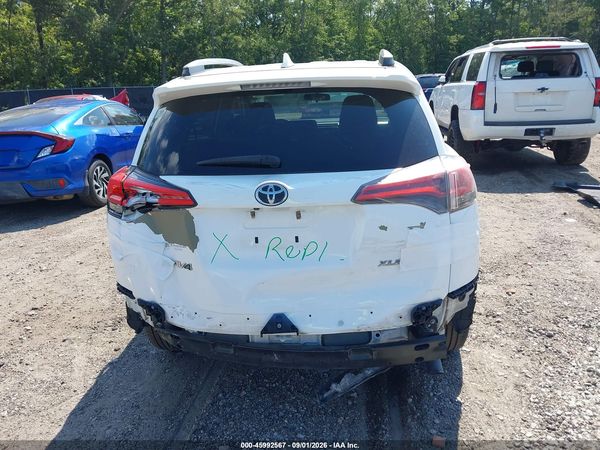 2016 TOYOTA RAV4 XLE — I119