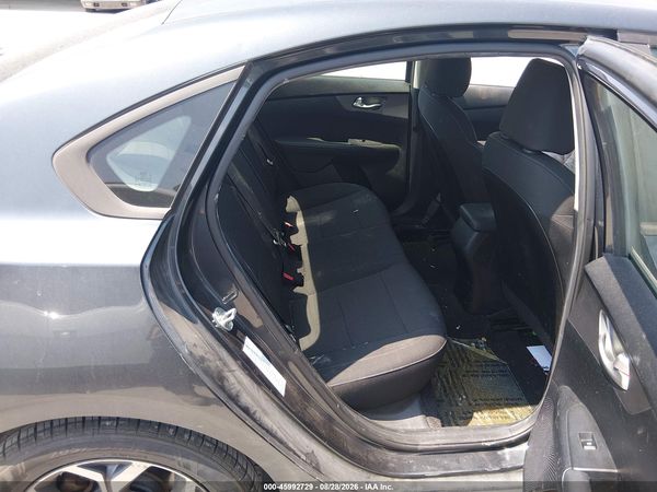 2019 KIA FORTE LXS — I8