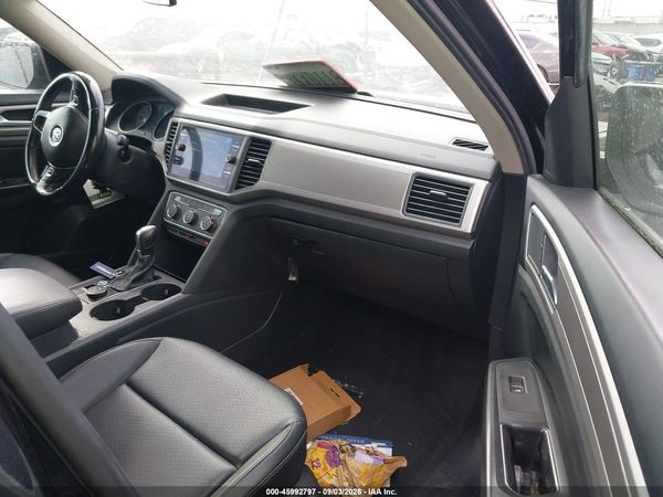 2018 VOLKSWAGEN ATLAS 3.6L V6 SE — I5