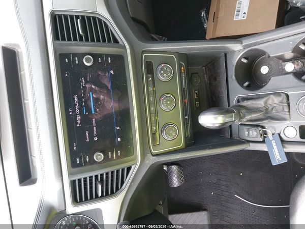 2018 VOLKSWAGEN ATLAS 3.6L V6 SE — I11