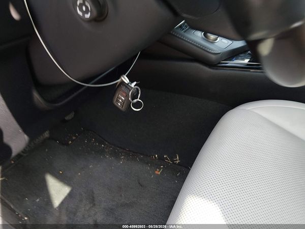 2016 LEXUS ES 350 — I11