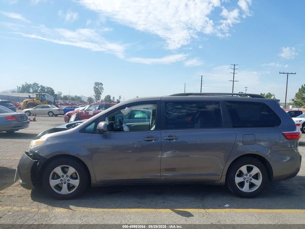 2015 TOYOTA SIENNA LE 8 PASSENGER