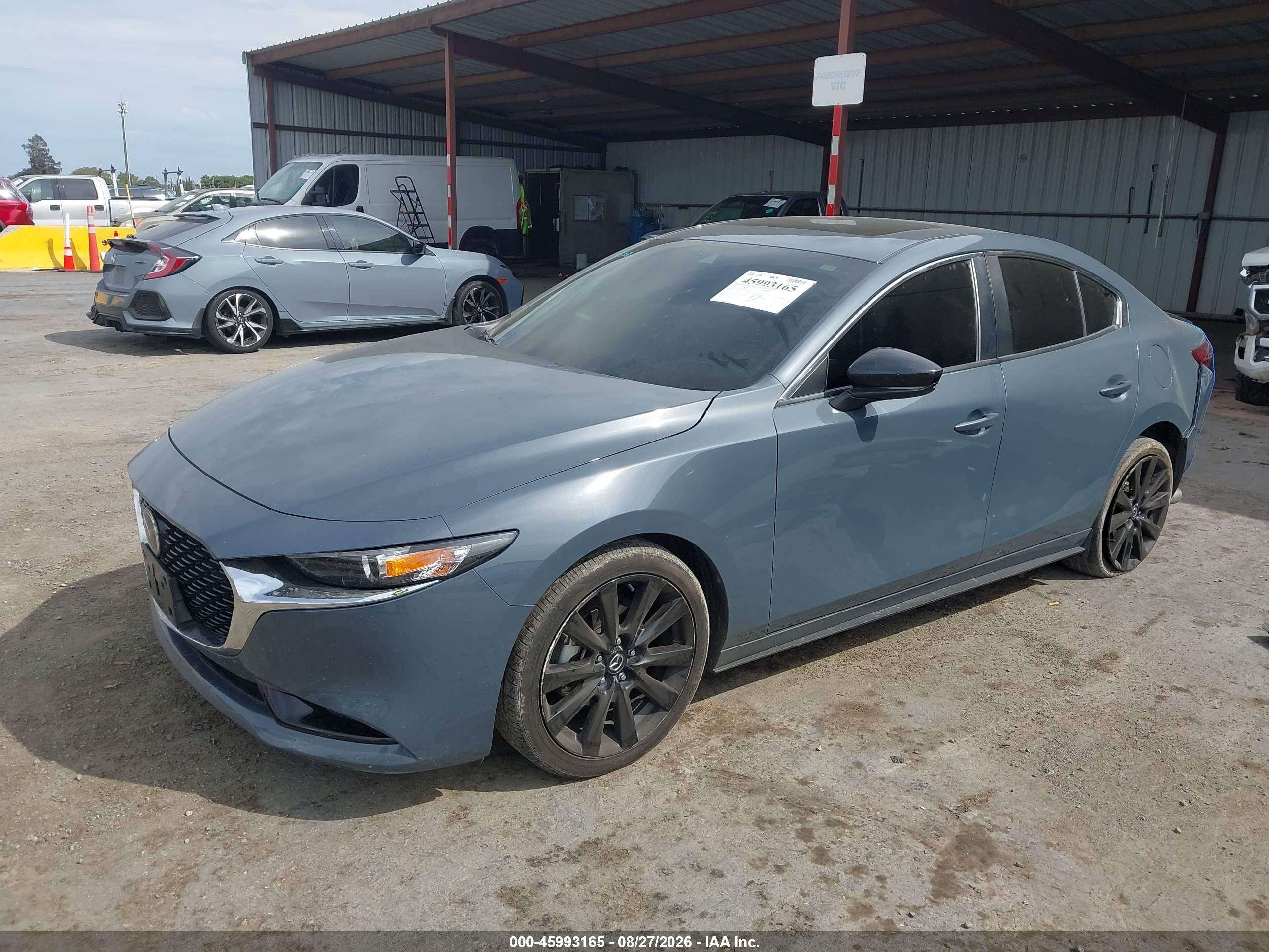 2022 MAZDA MAZDA3 CARBON EDITION — I2