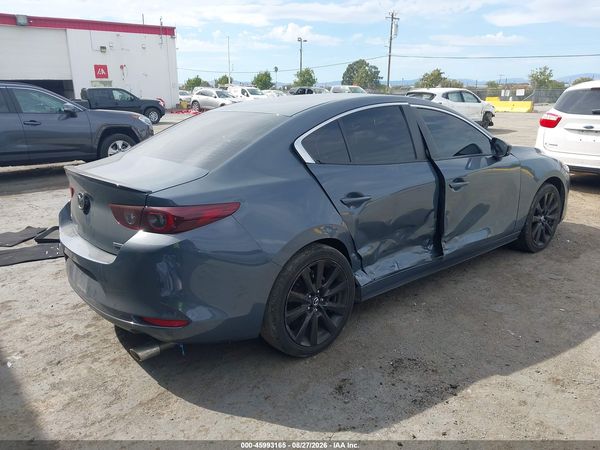 2022 MAZDA MAZDA3 CARBON EDITION — I4