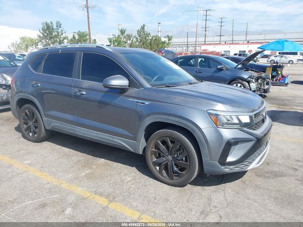 2022 VOLKSWAGEN TAOS 1.5T SE — I1