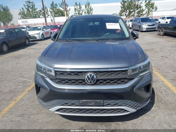2022 VOLKSWAGEN TAOS 1.5T SE — I6