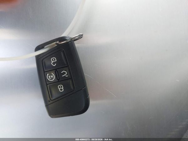 2022 VOLKSWAGEN TAOS 1.5T SE — I11