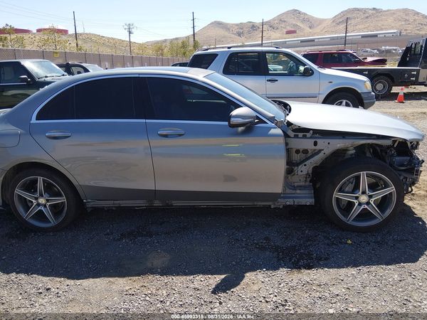 2015 MERCEDES-BENZ C 300 SPORT 4MATIC — I116