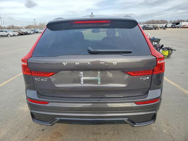 2025 VOLVO XC60