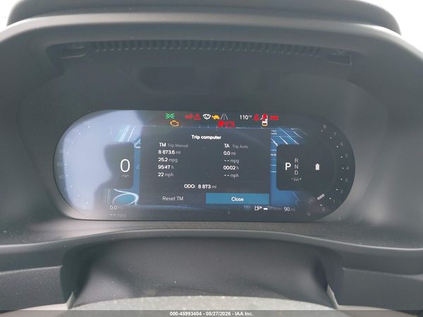 2025 VOLVO XC40 B5 PLUS DARK THEME — I7