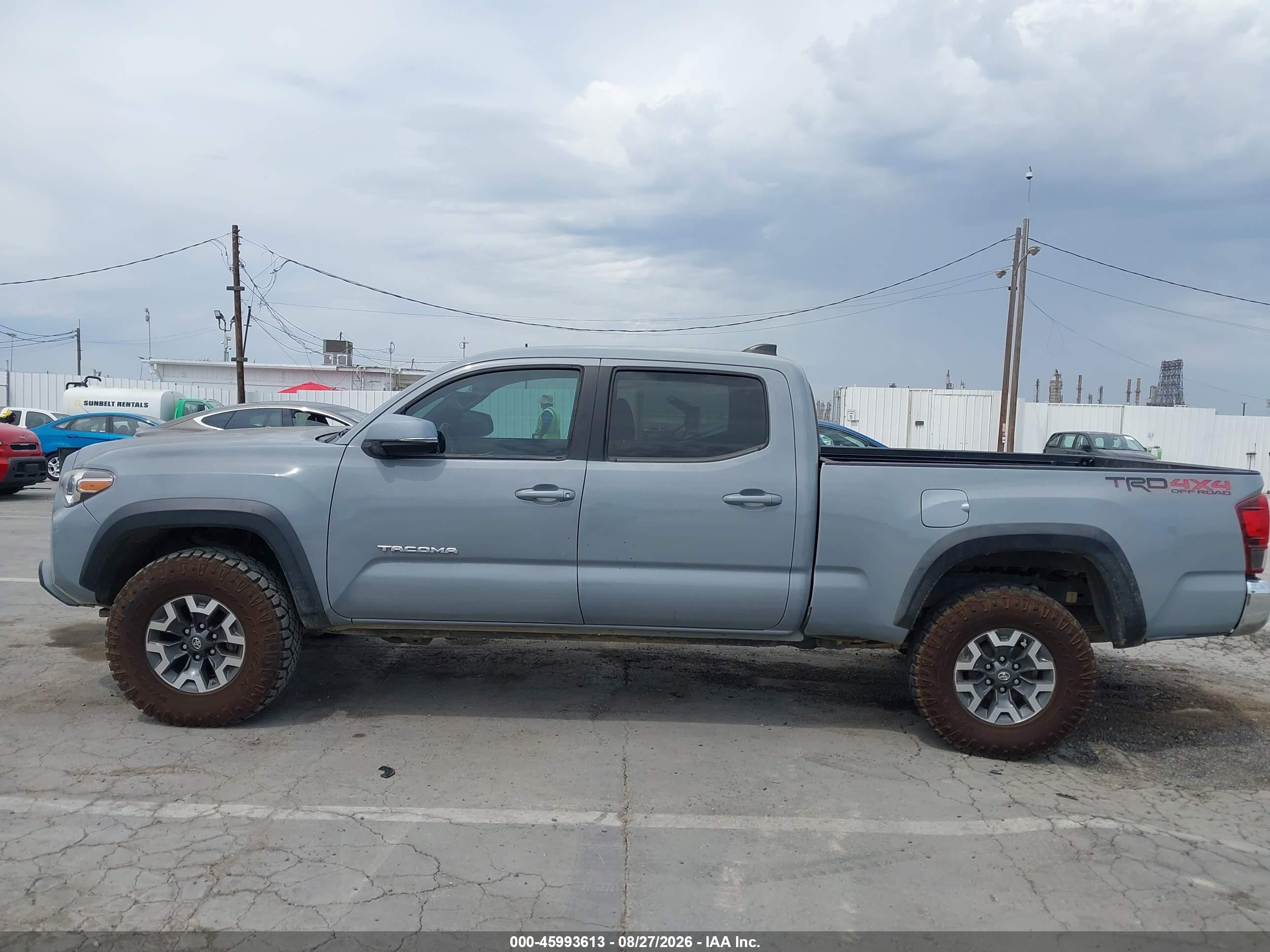 2020 TOYOTA TACOMA